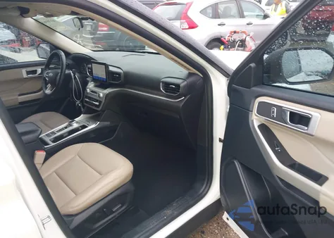 2021 Ford Explorer Xlt z USA, uszkodzony, nr VIN 1FMSK7DH4MGC50281